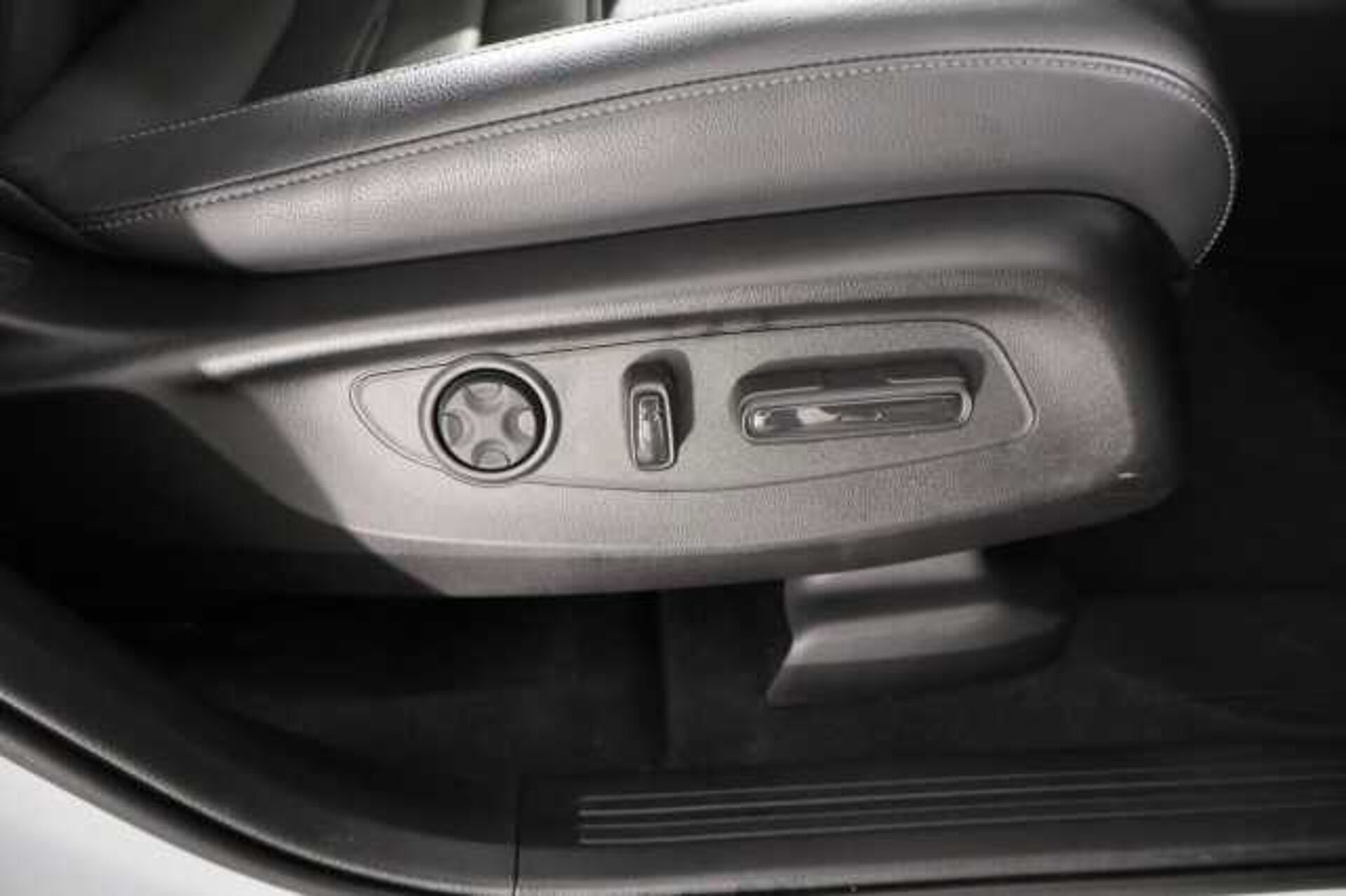 Honda CR-V Hybrid 2.0 eHEV Advance 5dr eCVT 