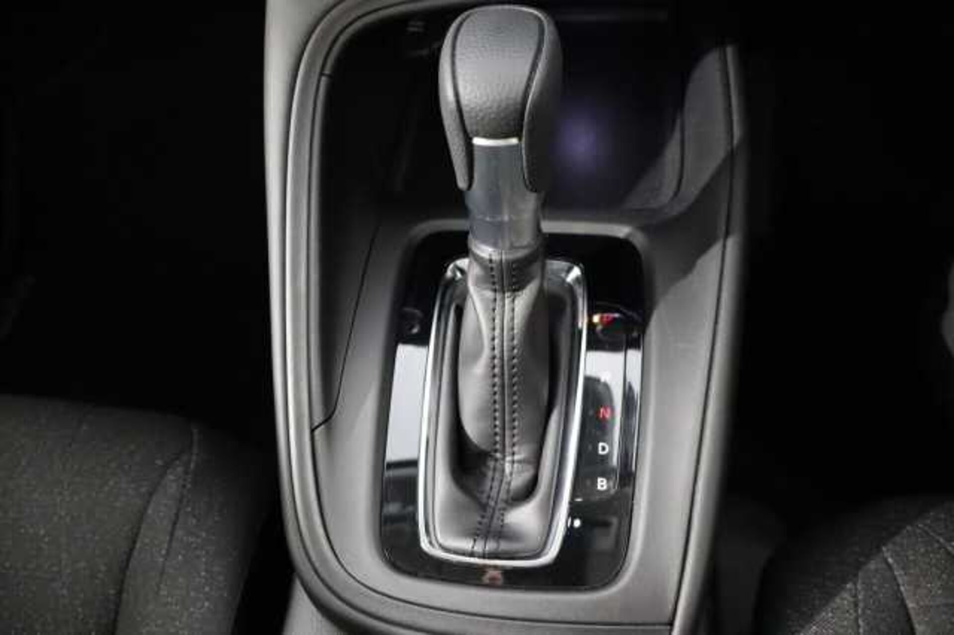 Honda HR-V Hybrid 1.5 eHEV Elegance 5dr CVT 