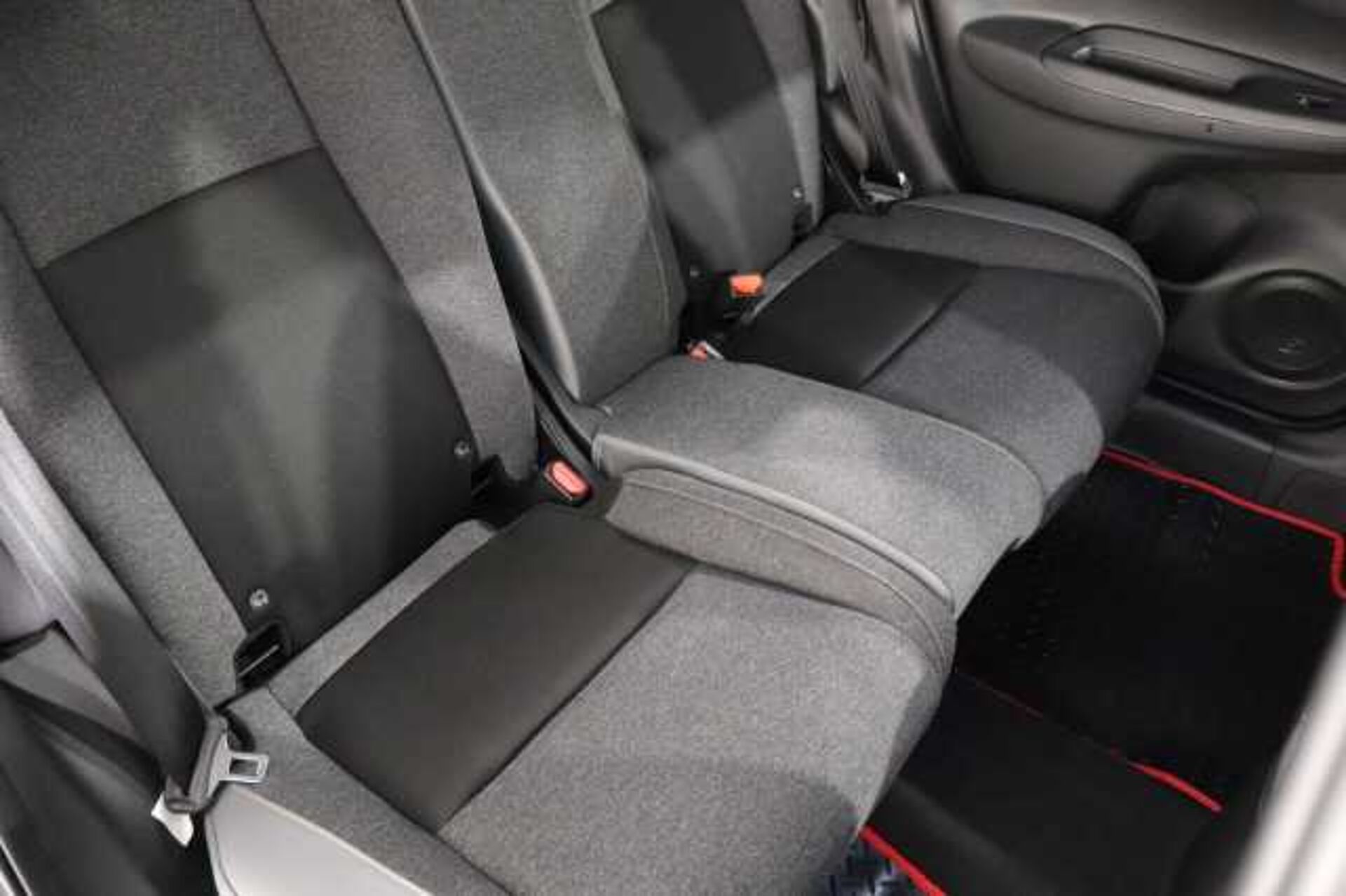 Honda Jazz Hybrid 1.5 i-MMD Hybrid Advance Sport 5dr eCVT 