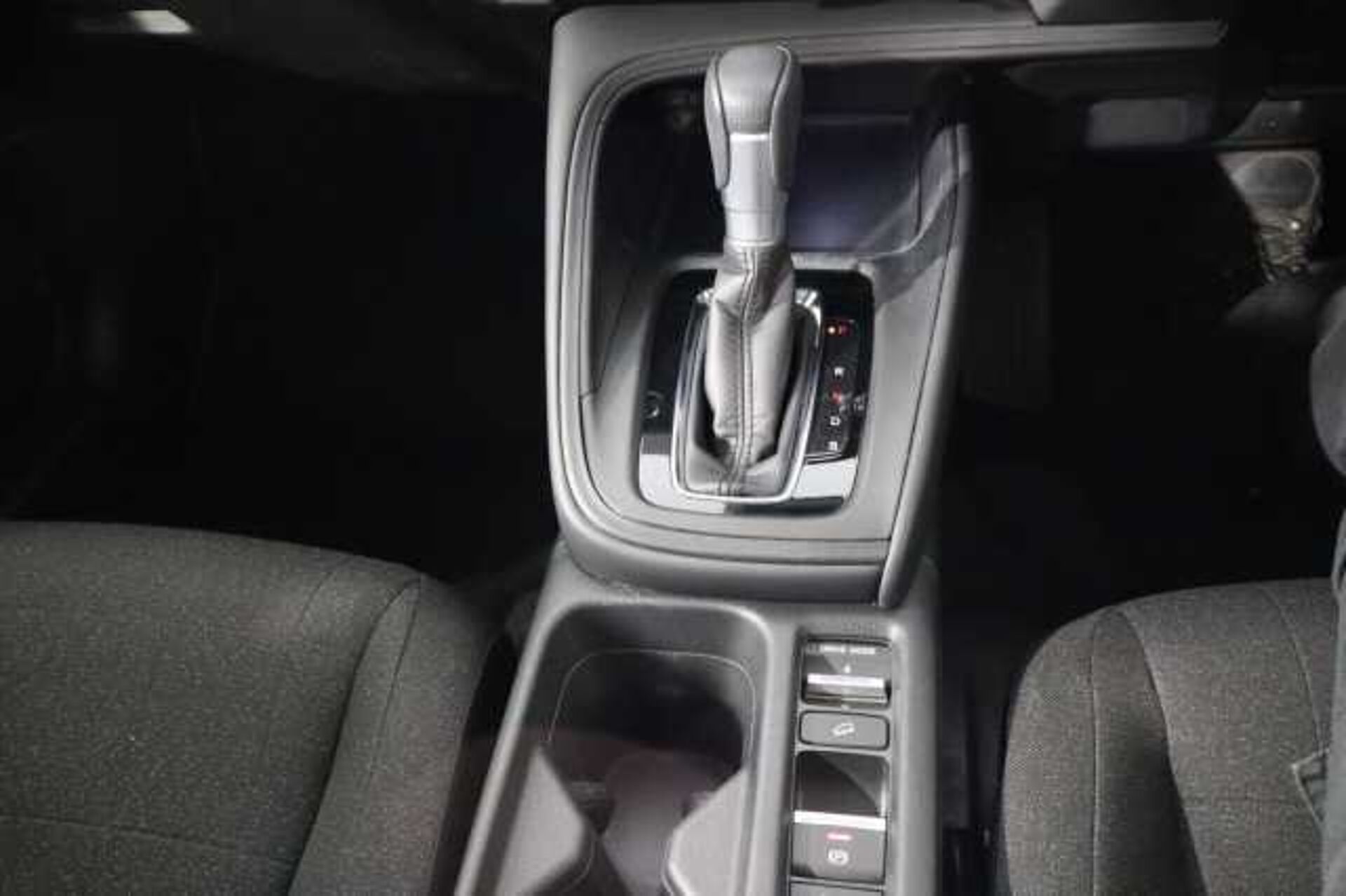 Honda HR-V Hybrid 1.5 eHEV Elegance 5dr CVT 