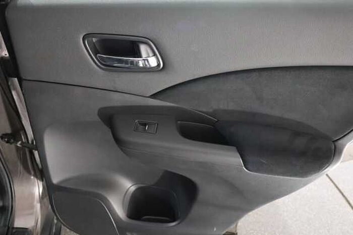 Honda CR-V 2.0 i-VTEC SE 5dr Auto 