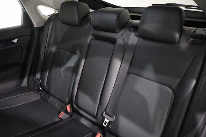 Honda Civic Hybrid 2.0 eHEV Advance 5dr CVT 